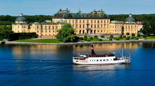 Fri båttur och fri entré till Drottningholms Slott i Stockholm